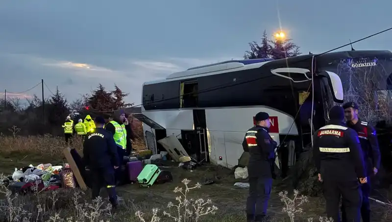 Çanakkale'de Otobüs Kazası: 37 Yaralı, Şok Edici Görüntüler