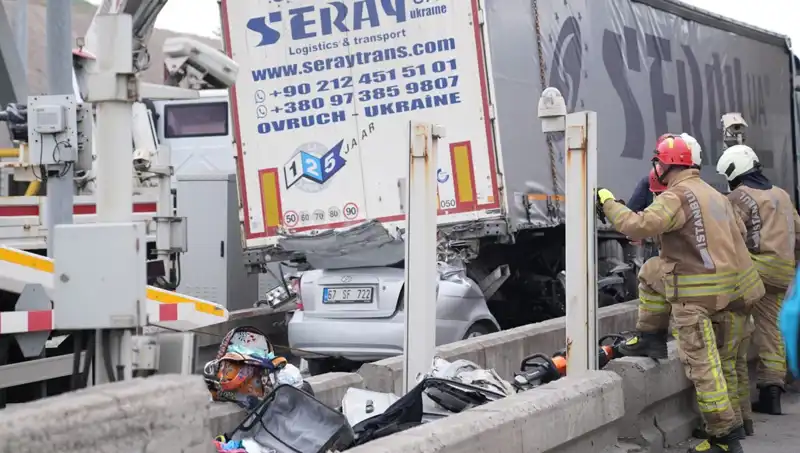 Bayram Tatilinde Trafikte Yürek Yakan 72 Ölüm: Sebepler ve Çözüm Önerileri