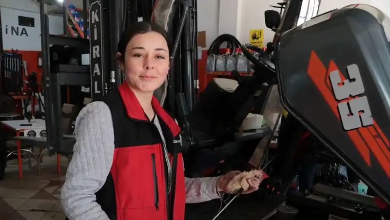 Sanayinin Tek Kadın Çalışanı Melike Hanım'ın İlham Verici Hikayesi