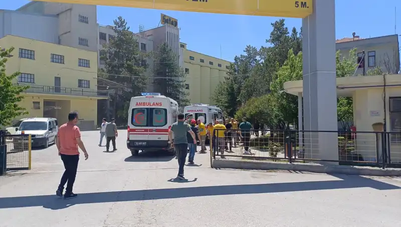 Çorum'da Un Fabrikasında Patlama: 10 Yaralıdan Biri Ağır Durumda