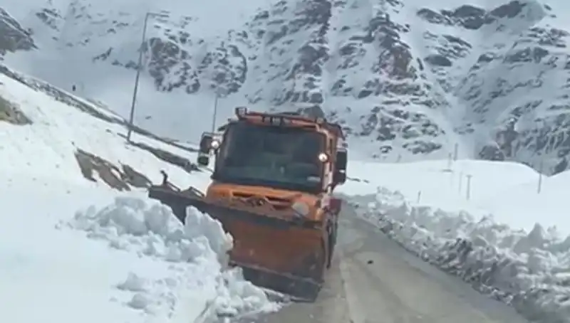 Beş Ay Kapatılan Kış Yolu, Bir Haftada Yeniden Açıldı!