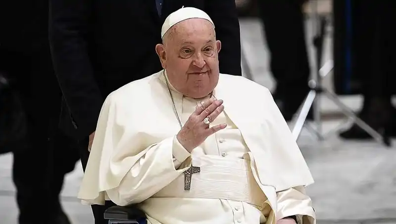 Vatikan'dan Şok Edici Açıklama: Papa İki Kez Solunum Yetmezliği Geçirdi!
