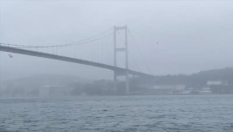 İstanbul Boğazı'nda Gemi Trafiğini Etkileyen Yoğun Sis: Hangi Önlemler Alındı?
