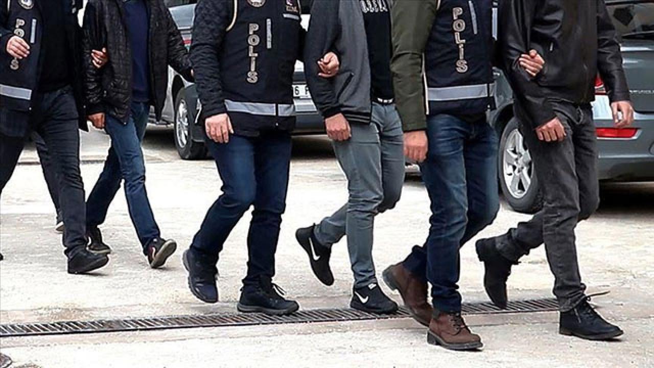 Türkiye genelinde FETÖ operasyonu: 71 kişi gözaltında