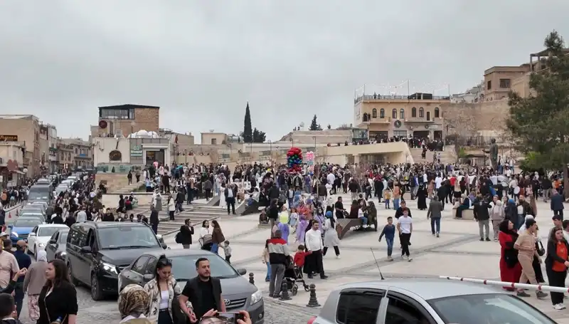 Mardin'de Ramazan Bayramı'nda Tarihi Turist Akını: Şehirde Neler Oluyor?