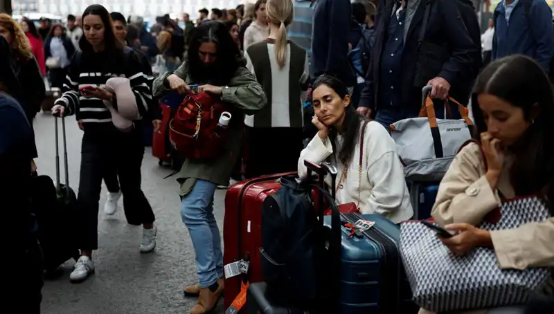 Kablo Hırsızlığı İspanya'da Treni Durdurdu: Yolcular Mahsur Kaldı