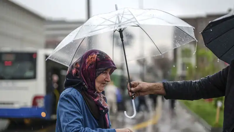 Türkiye'nin Dört Bir Yanında Gök Gürültülü Sağanak Yağış Uyarısı!