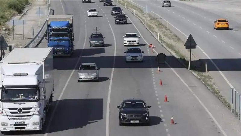 Ankara'da Ağır Tonajlı Araçlara Kısıtlama Getirildi: Şehir Trafigi Rahatlayacak mı?