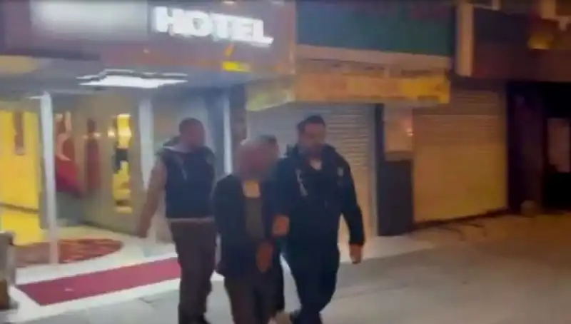 Ankara'da Fuhuş Operasyonunda 4 Otel Mühürlendi: 12 Gözaltı!