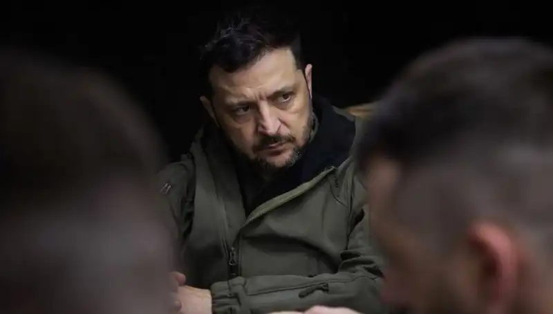 Zelenski: Rusya, Kuzey Kore Yapımı Füze Kullanıyor, Dünya Endişeli