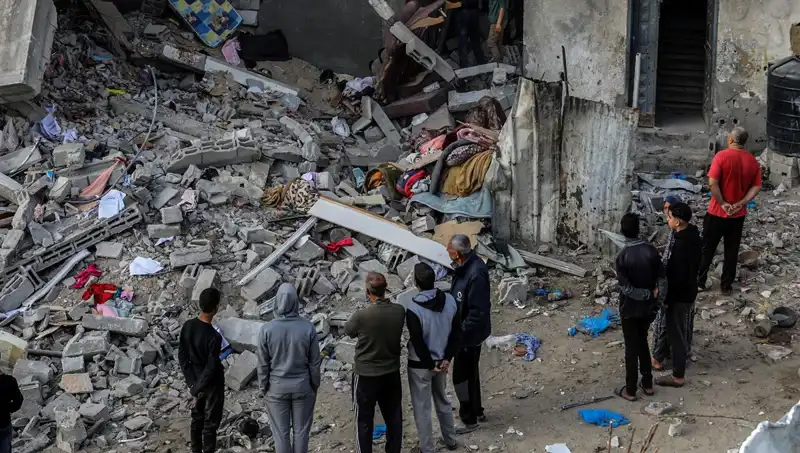 Gazze'de İsrail Saldırıları: 13 Filistinli Hayatını Kaybetti