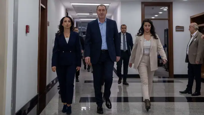 DEM Parti Heyetinin Siyasi Turunda İki Önemli Görüşme Bekleniyor