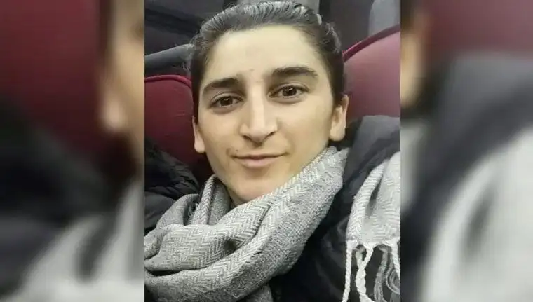 Üç Gündür Aranan Genç Kızın Bedeni Ağaçta Bulundu