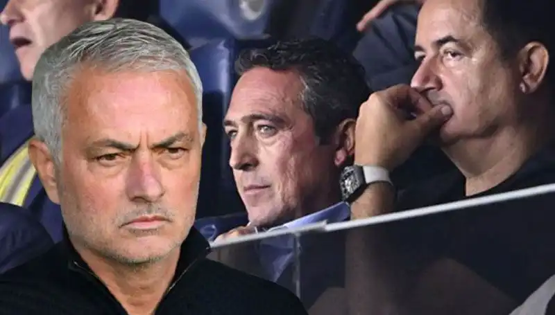 Fenerbahçe'nin gündeminde Mourinho'nun geleceği: Ayrılık mı bekleniyor?