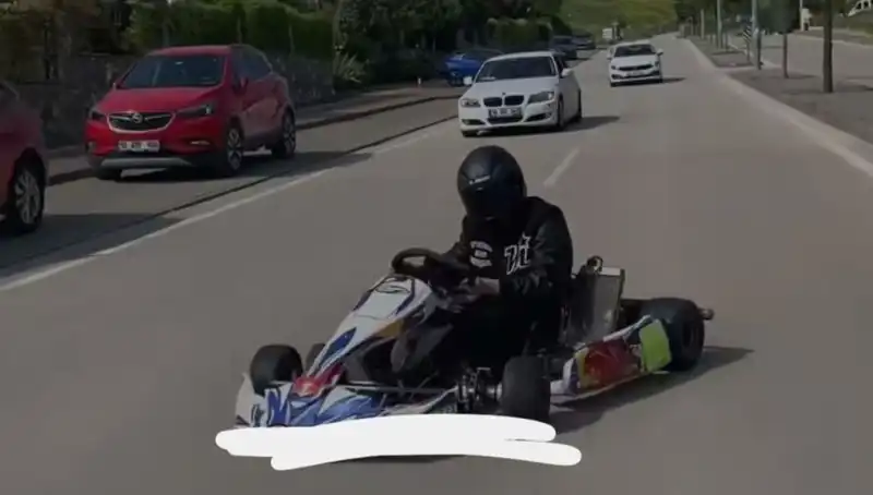 Go-Kart Sürücüsü Tehlikeli Drift ile Yürekleri Ağızlara Getirdi!