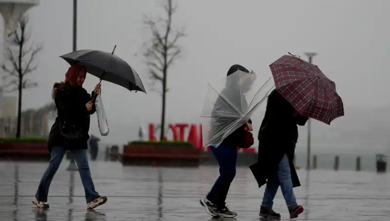 İstanbul'u Etkileyecek Kuvvetli Sağanak Yağışları Yarın Geliyor!