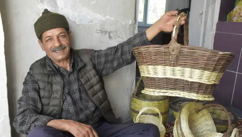 60 Yıldır Mesleğine Sadık: Dede Yadigarı Usta Eşsiz Bir Hikaye Anlatıyor