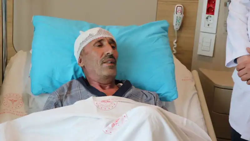 Şiddetli Baş Ağrısıyla Hastaneye Giden Hasta Beyin Kanaması Geçiriyormuş!