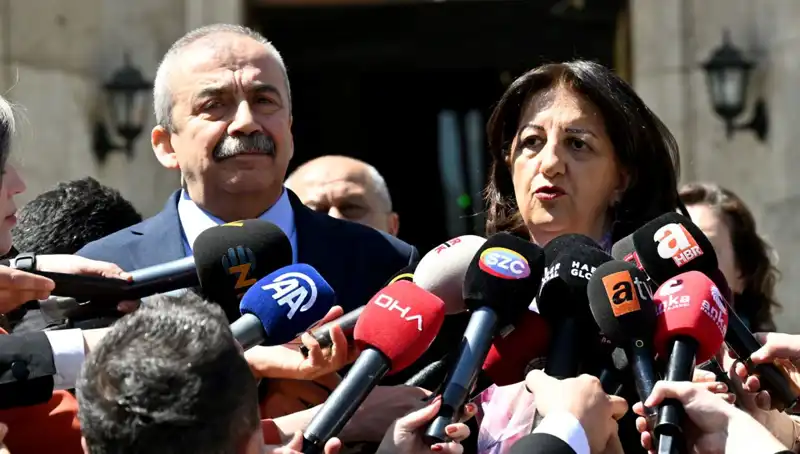 Sırrı Süreyya Önder'in Sağlık Durumu ve Dikkat Çeken Hayatı