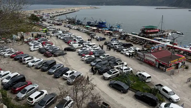 Bayramda İlçeye Akın! 4 Günde 14.600 Araç Girişi Gerçekleşti