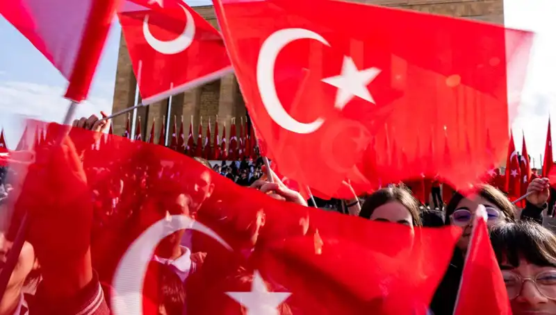 Tüm Türkiye'de 23 Nisan Coşkusu: Renklilik ve Birliktelik
