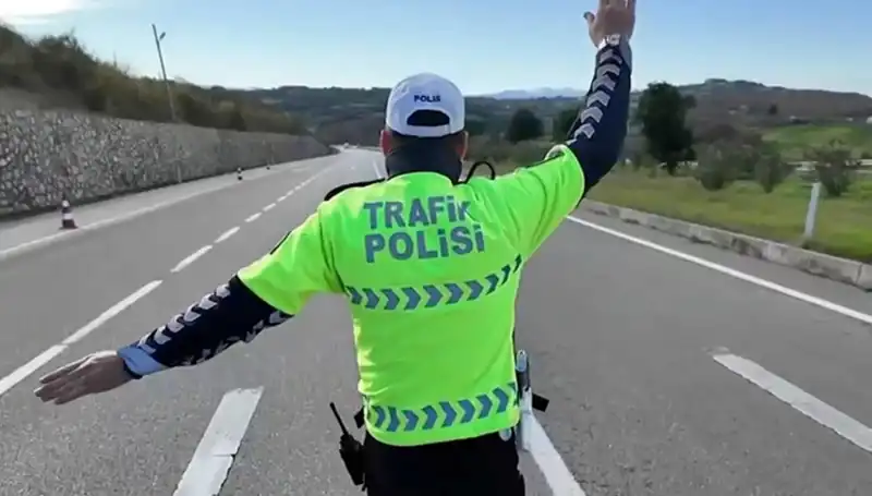 Trafikte Hız Denetimleri Kesintisiz Devam Ediyor: Bakan Yerlikaya Açıklama Yaptı